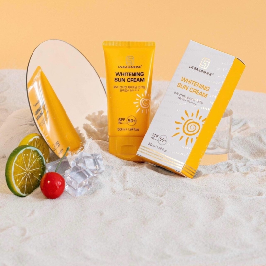 Kem chống nắng dành cho da mặt Laura Sunshine Whitening Sun Cream SPF50+ 50ml