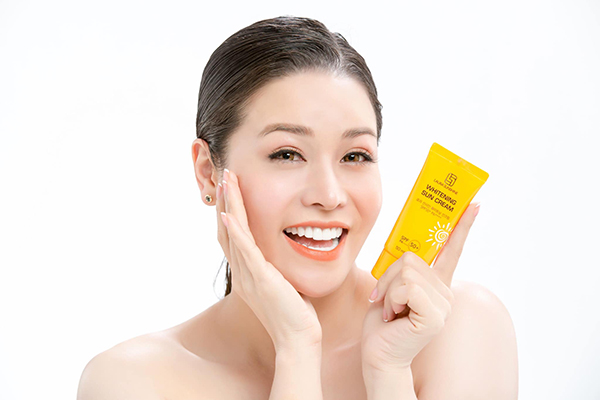 Đại lý thương hiệu LAURA SUNSHINE - Mỹ Phẩm Nhật Kim Anh